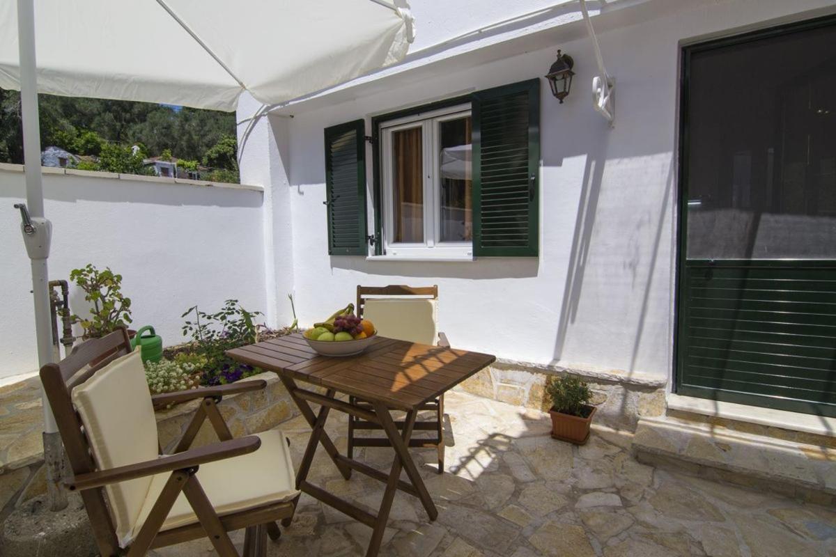Yannis Nest Lákka Exterior foto